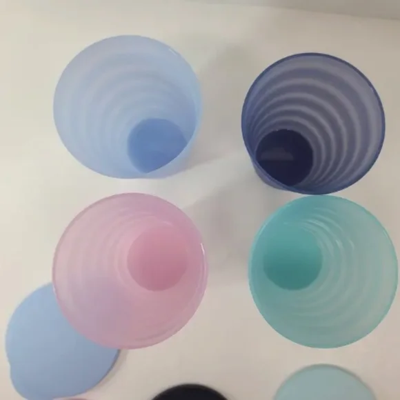 Tupperware Impressions 16oz. Tumblers. Set of 4 with matching liquid tight seals